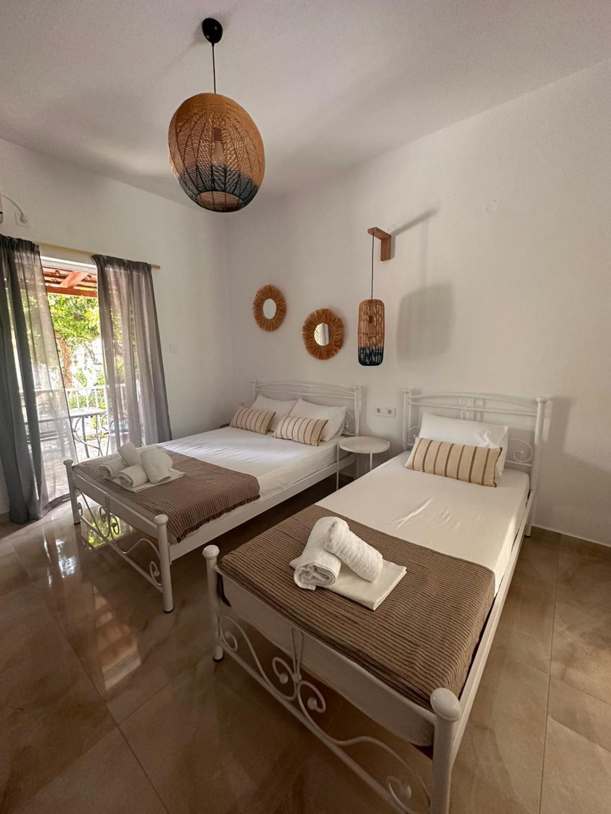 Stefanos Studios Keri Ngoại thất bức ảnh